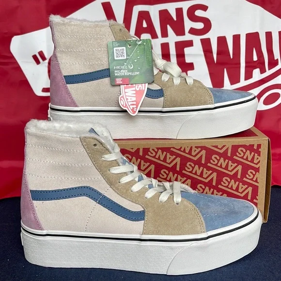 Vans Sk8-Hi Tapered
Pig Suede/Sherpa Multi Co
VN0A7Q5PMUL
WMNS Platforms - Picture 1 of 16